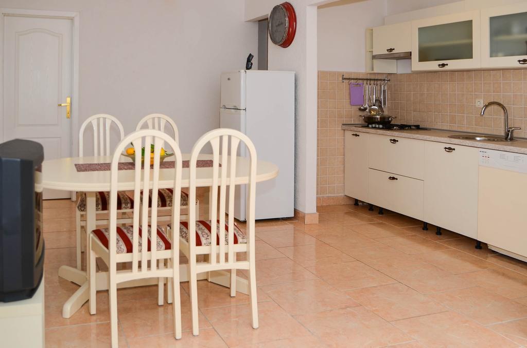 Apartments Kati Оребич Экстерьер фото